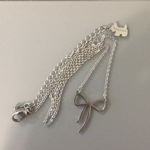 Agatha Paris Short Necklace Bow